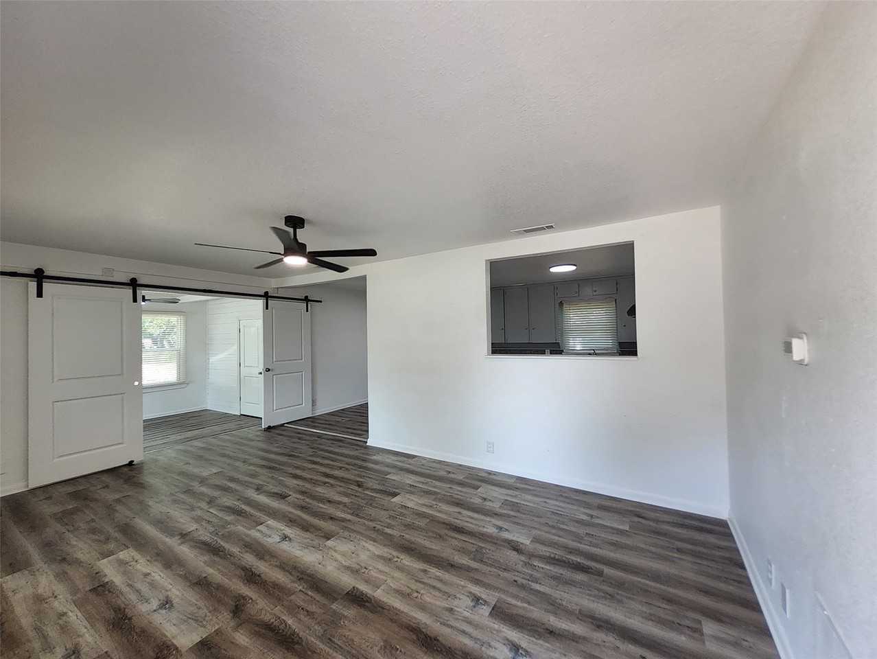 558 Harrison Ln - Photo 6 of 24