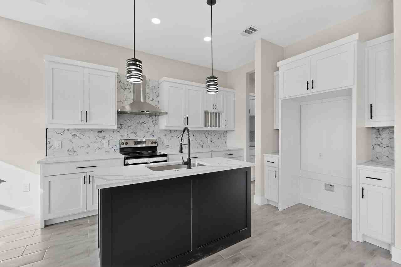 100 Diamond T Ranch Rd - Photo 6 of 33