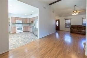 1512 Jabbet Dr - Photo 7 of 27