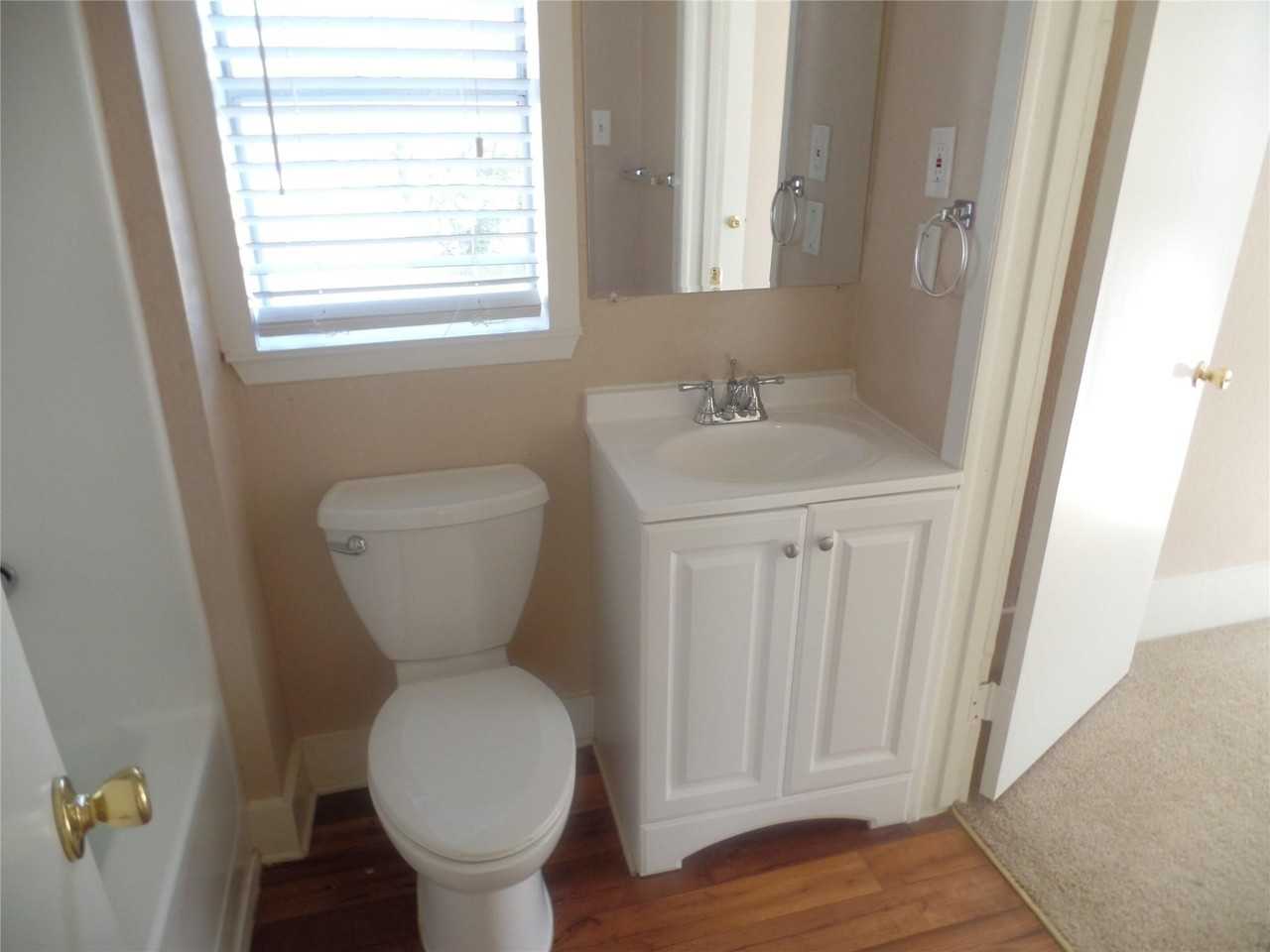 1608 Byrne St - Photo 7 of 8