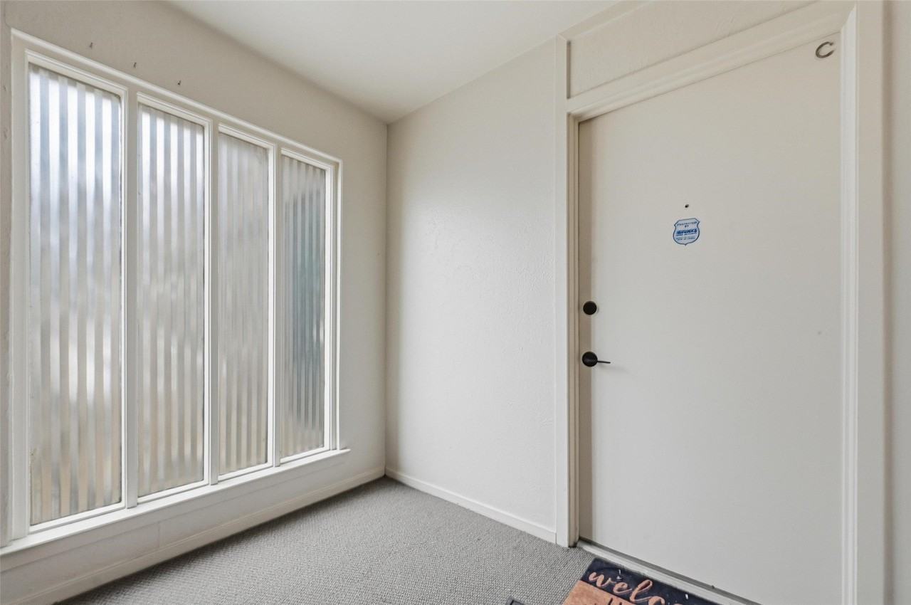 11410 Park Central Pl #C - Photo 5 of 31
