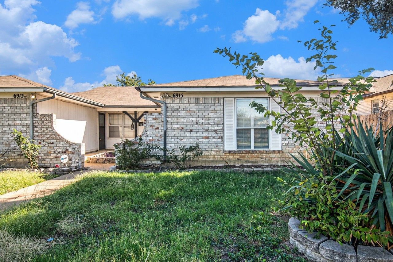 6915 W Cleburne Rd - Photo 2 of 24