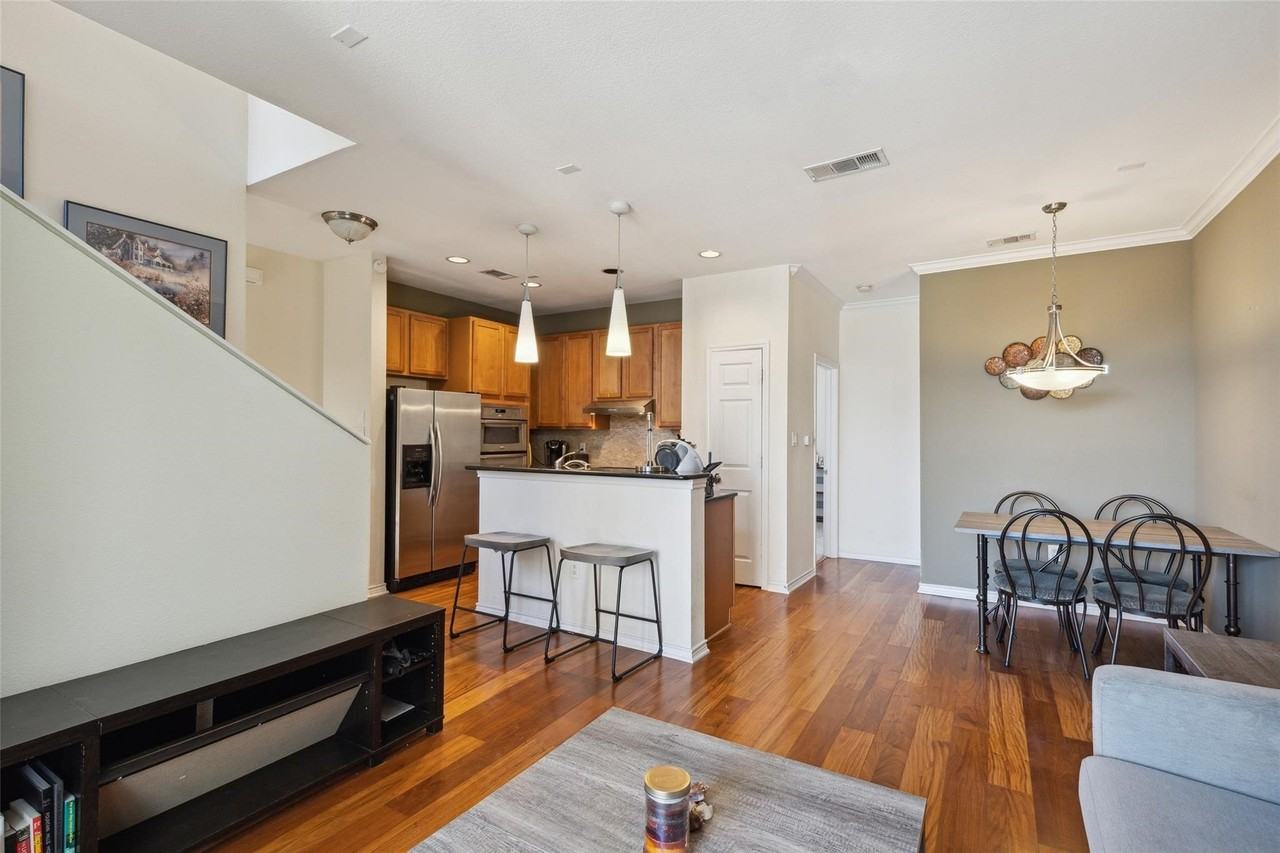 2016 Azure Pointe - Photo 3 of 21