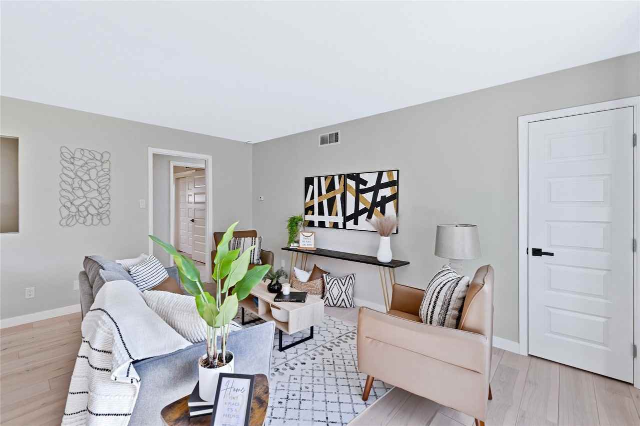 10506 Sandra Lynn Dr - Photo 4 of 23