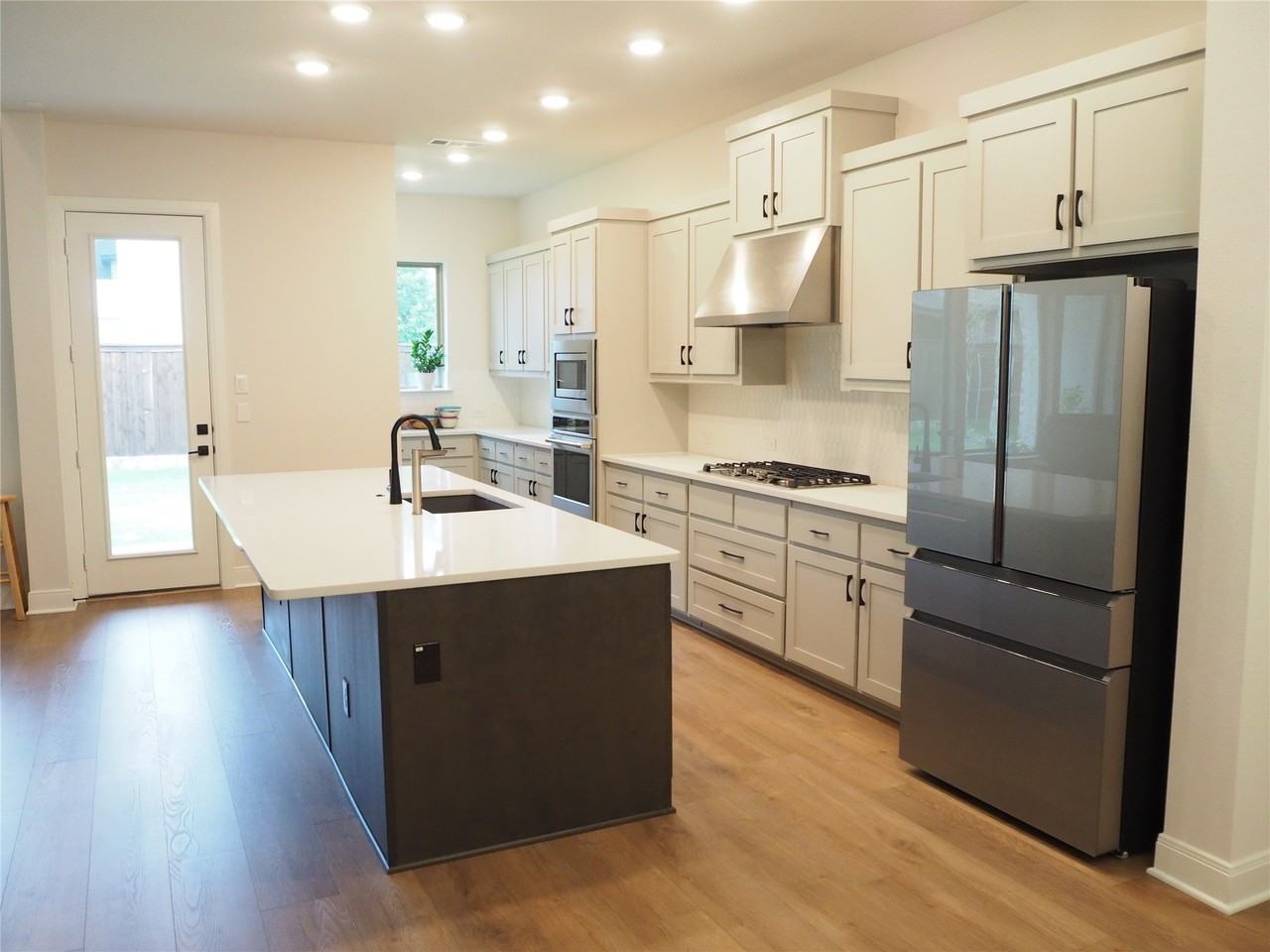 2613 Rosewood Way - Photo 6 of 40