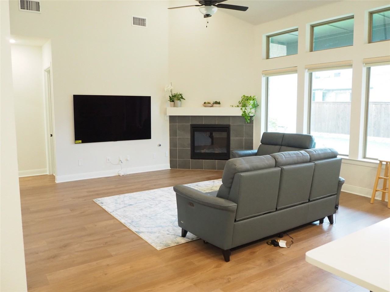 2613 Rosewood Way - Photo 7 of 40