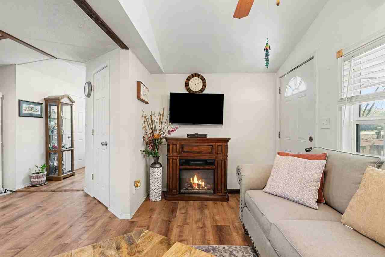 5591 County Road 920 - Photo 3 of 34
