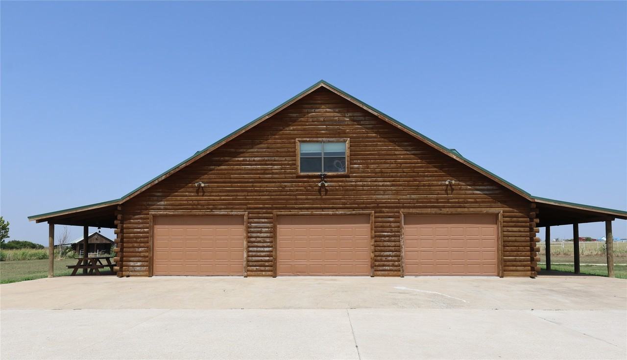 13201 Prairie Sky Ln - Photo 2 of 36