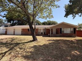 featured image of 5124 Bob Dr