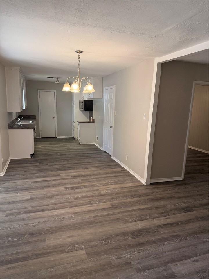 5124 Bob Dr - Photo 4 of 24