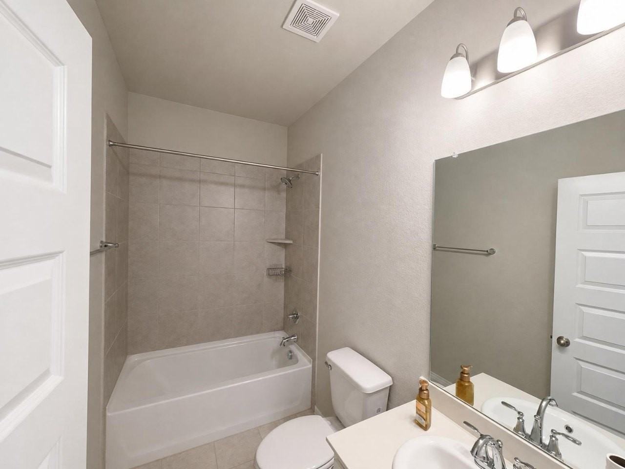 5601 Portola Ln - Photo 4 of 29