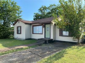 1910 N Travis St - Photo 1 of 1