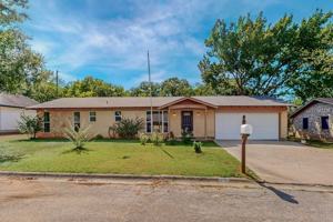featured image of 204 Pine St