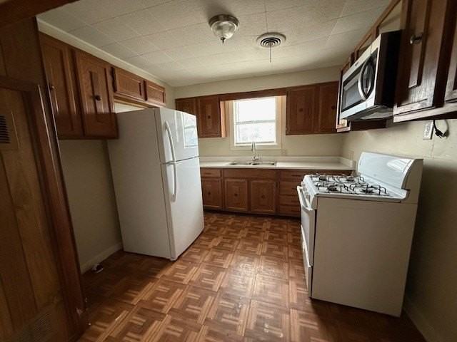 1750 Walnut St - Photo 5 of 17