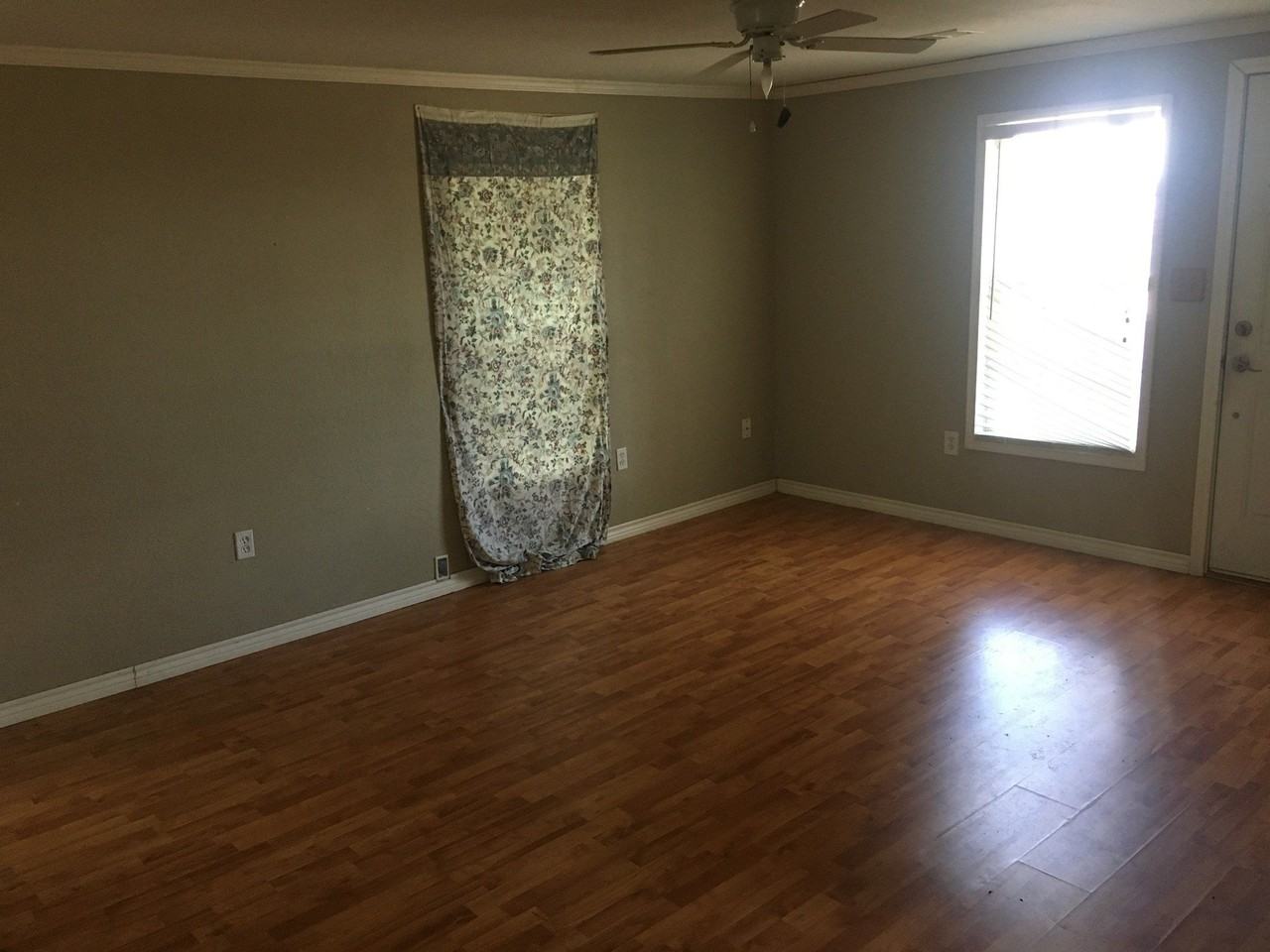 438 Cherry St - Photo 3 of 7