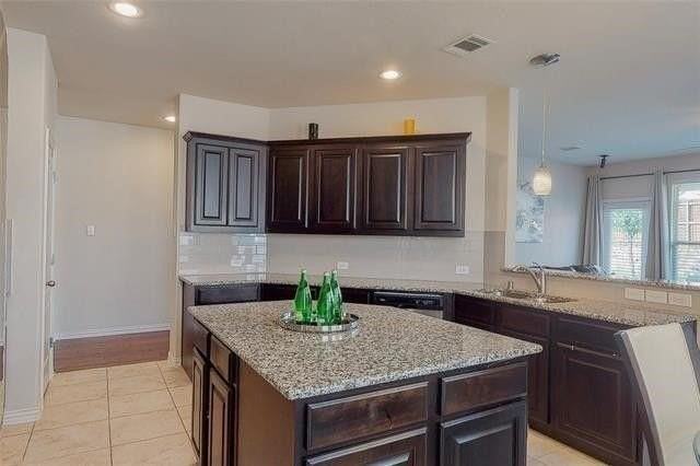 3929 Muscadine Dr - Photo 7 of 37