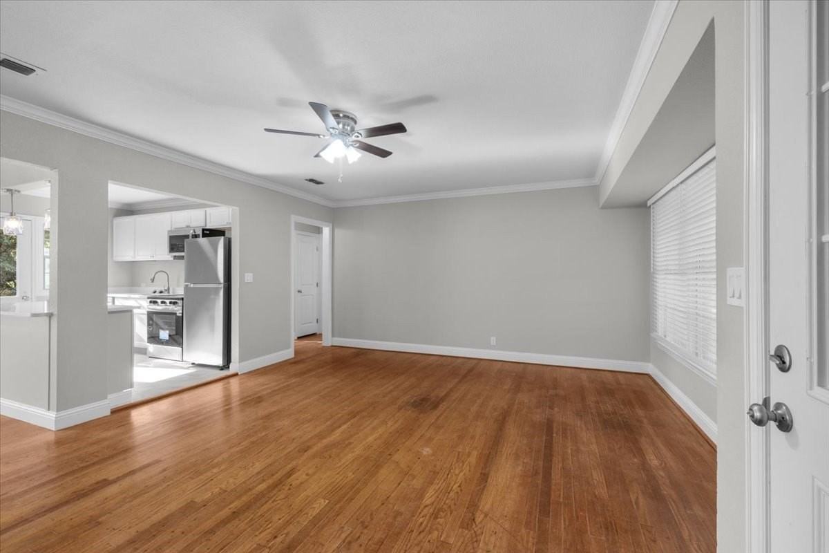 3133 Bigham Blvd - Photo 4 of 24