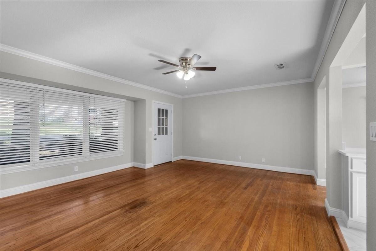 3133 Bigham Blvd - Photo 5 of 24