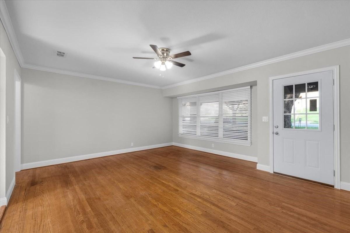 3133 Bigham Blvd - Photo 6 of 24