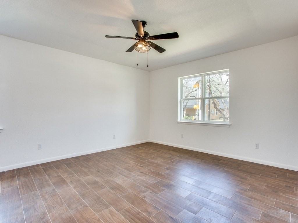 1307 Worthington St - Photo 4 of 15