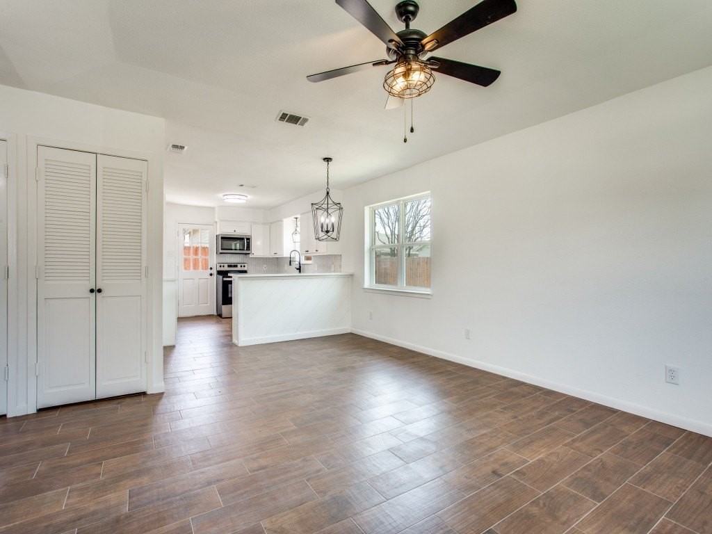 1307 Worthington St - Photo 6 of 15