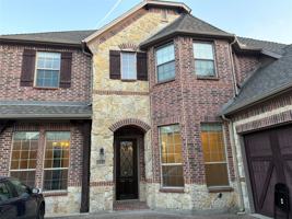 featured image of 2530 Broadway Dr
