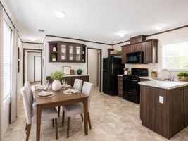 featured image of 2 Daisy Dr #2