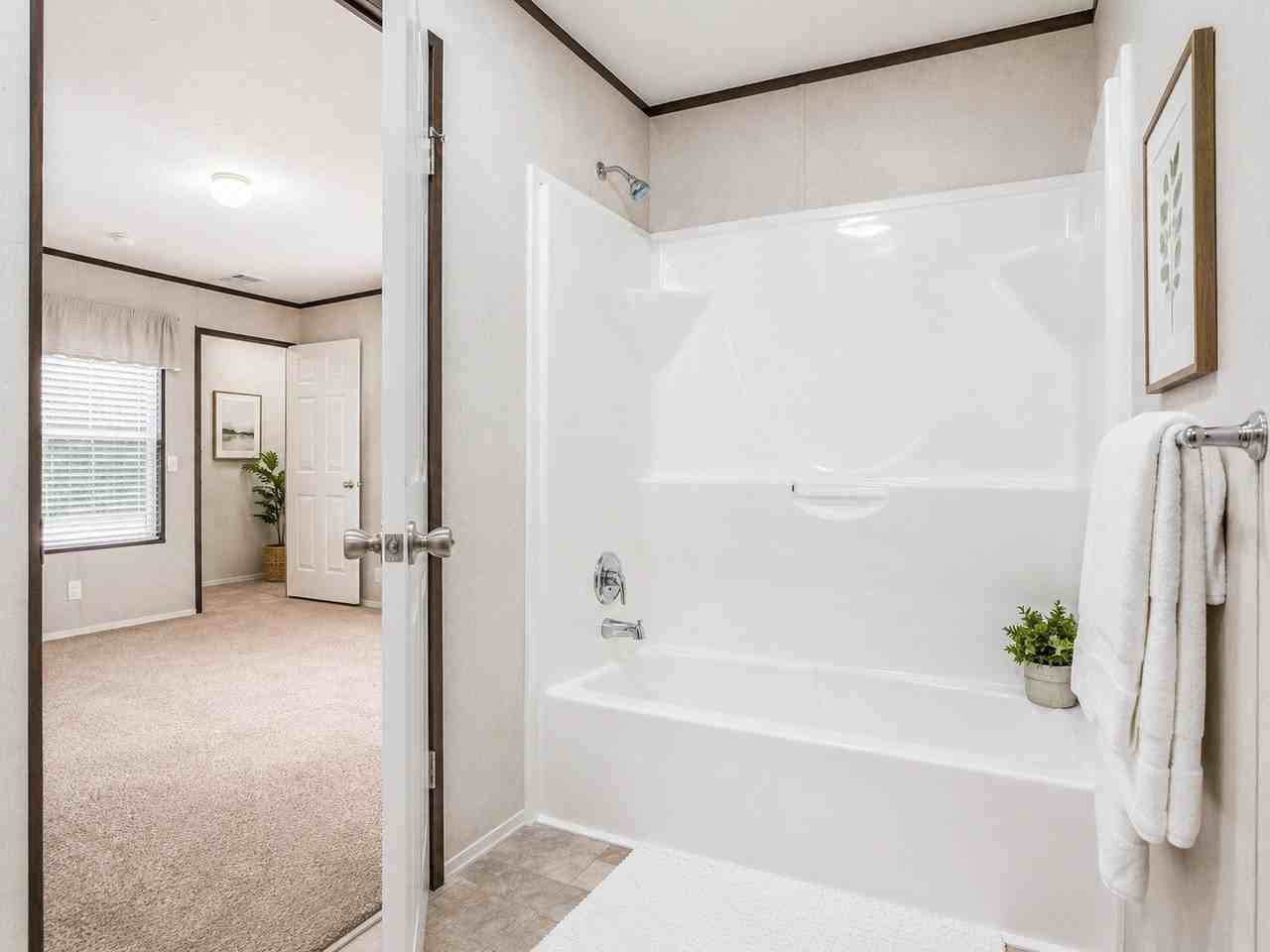 2 Daisy Dr #2 - Photo 5 of 6