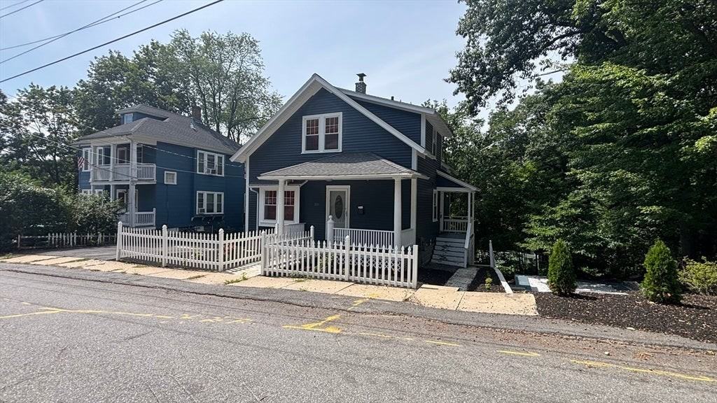 218 Marshall St - Photo 2 of 6