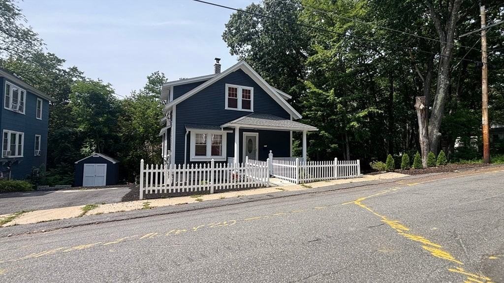 218 Marshall St - Photo 3 of 6