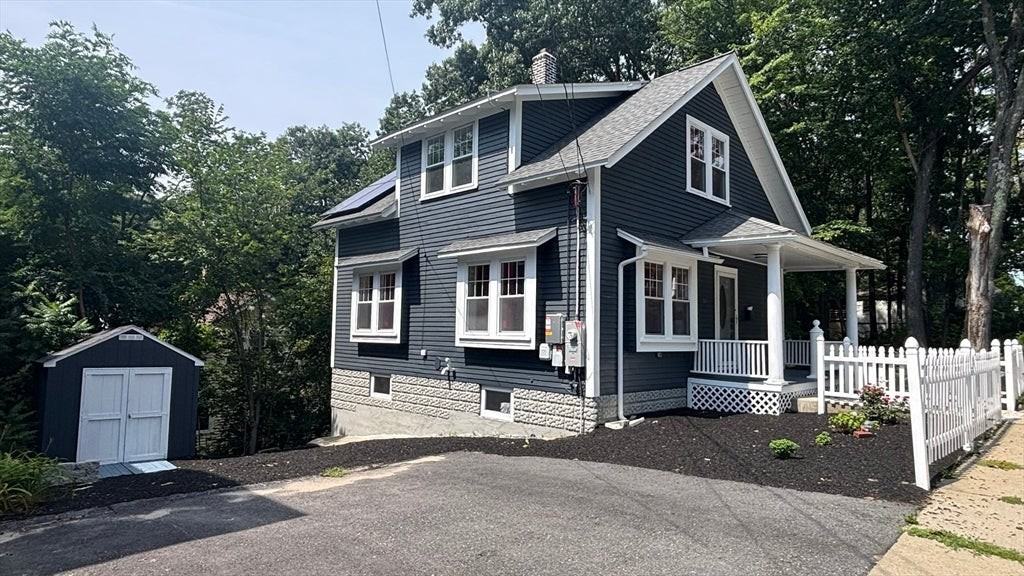 218 Marshall St - Photo 5 of 6
