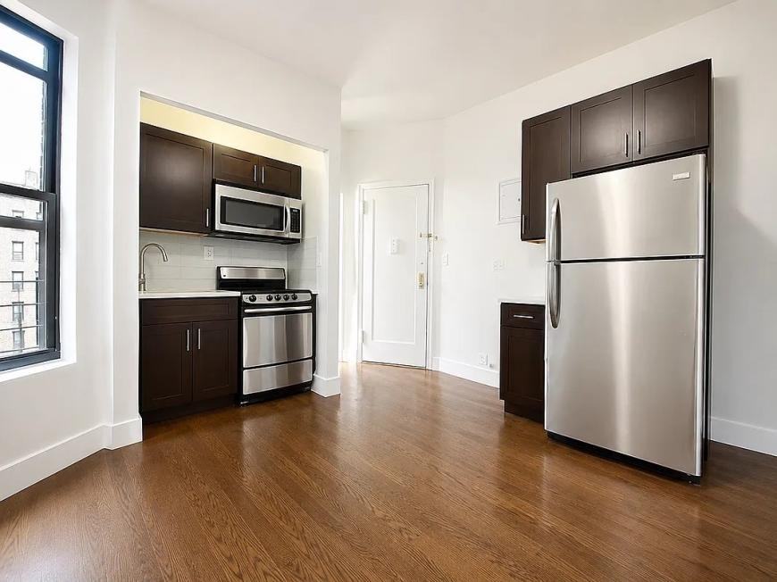 1883 Amsterdam Ave