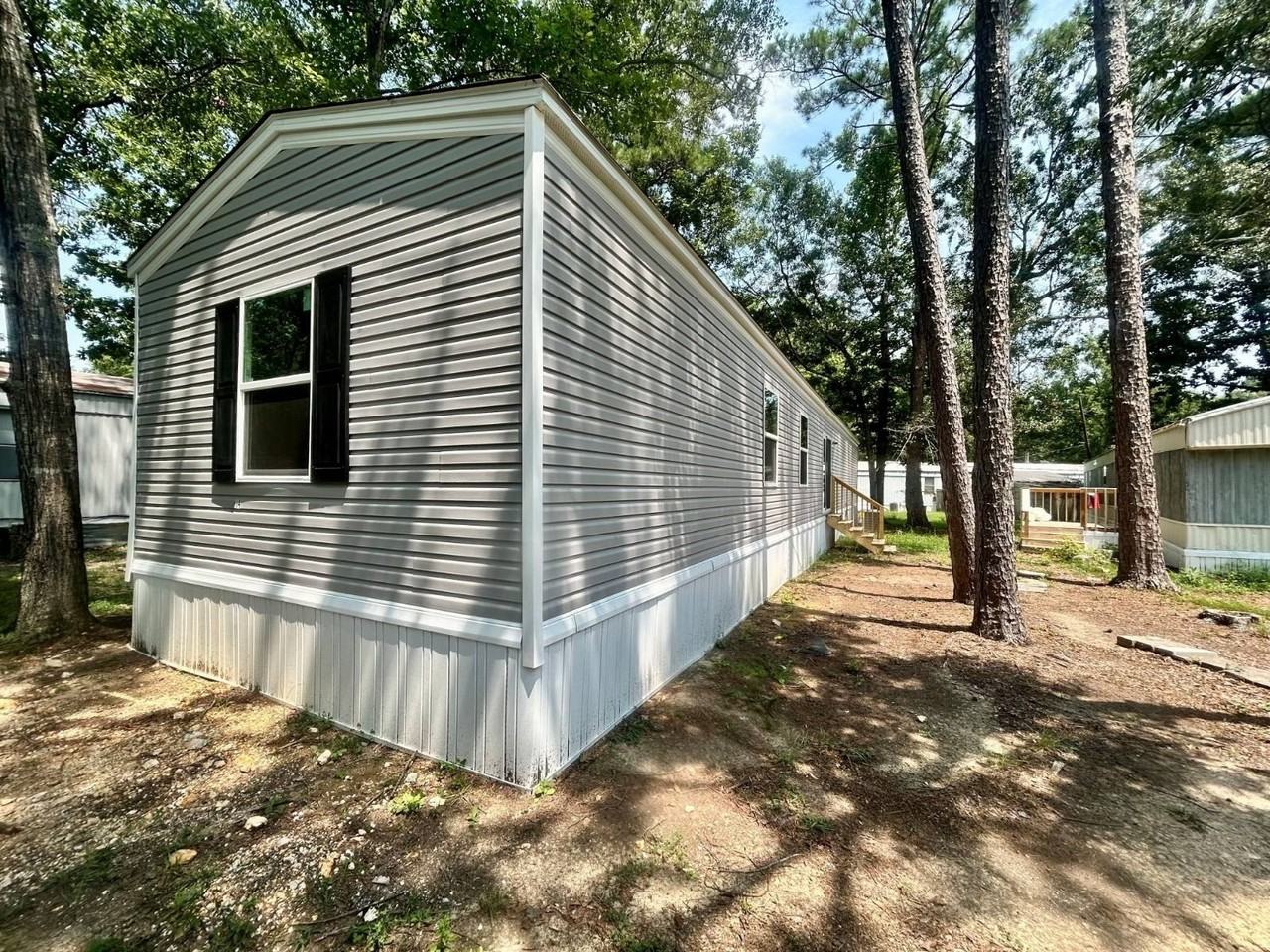 14 White Oak Vlg - Photo 2 of 20
