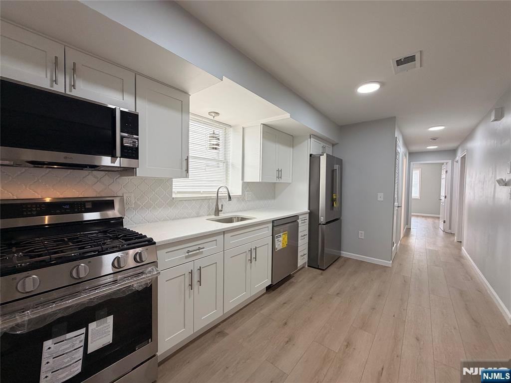 58-60 Davenport Ave - Photo 5 of 17