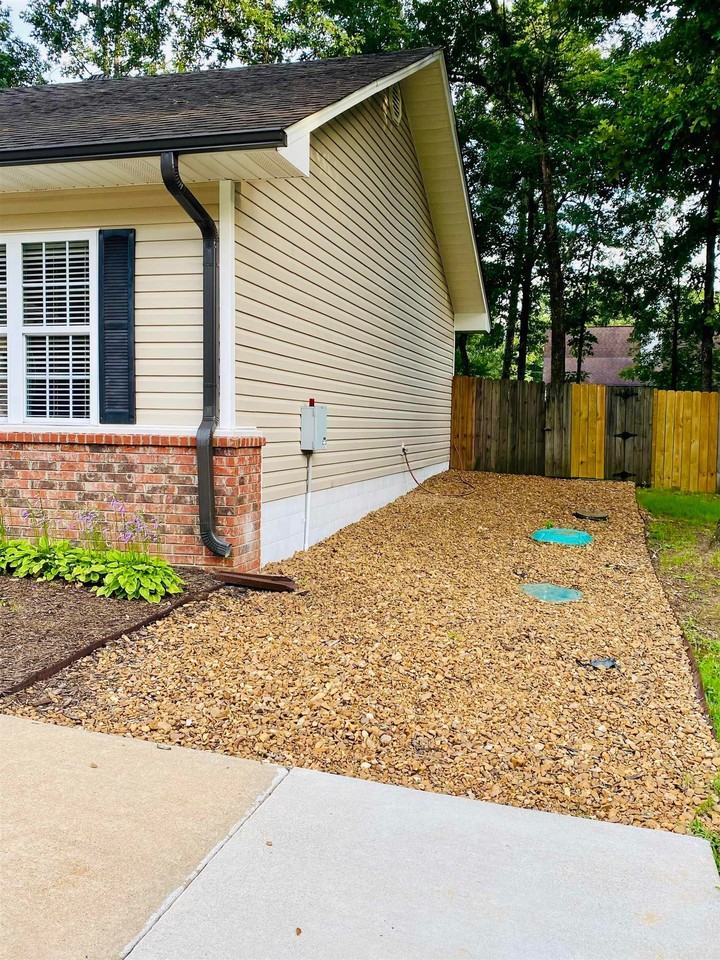 350 Plum Hollow Blvd - Photo 3 of 8