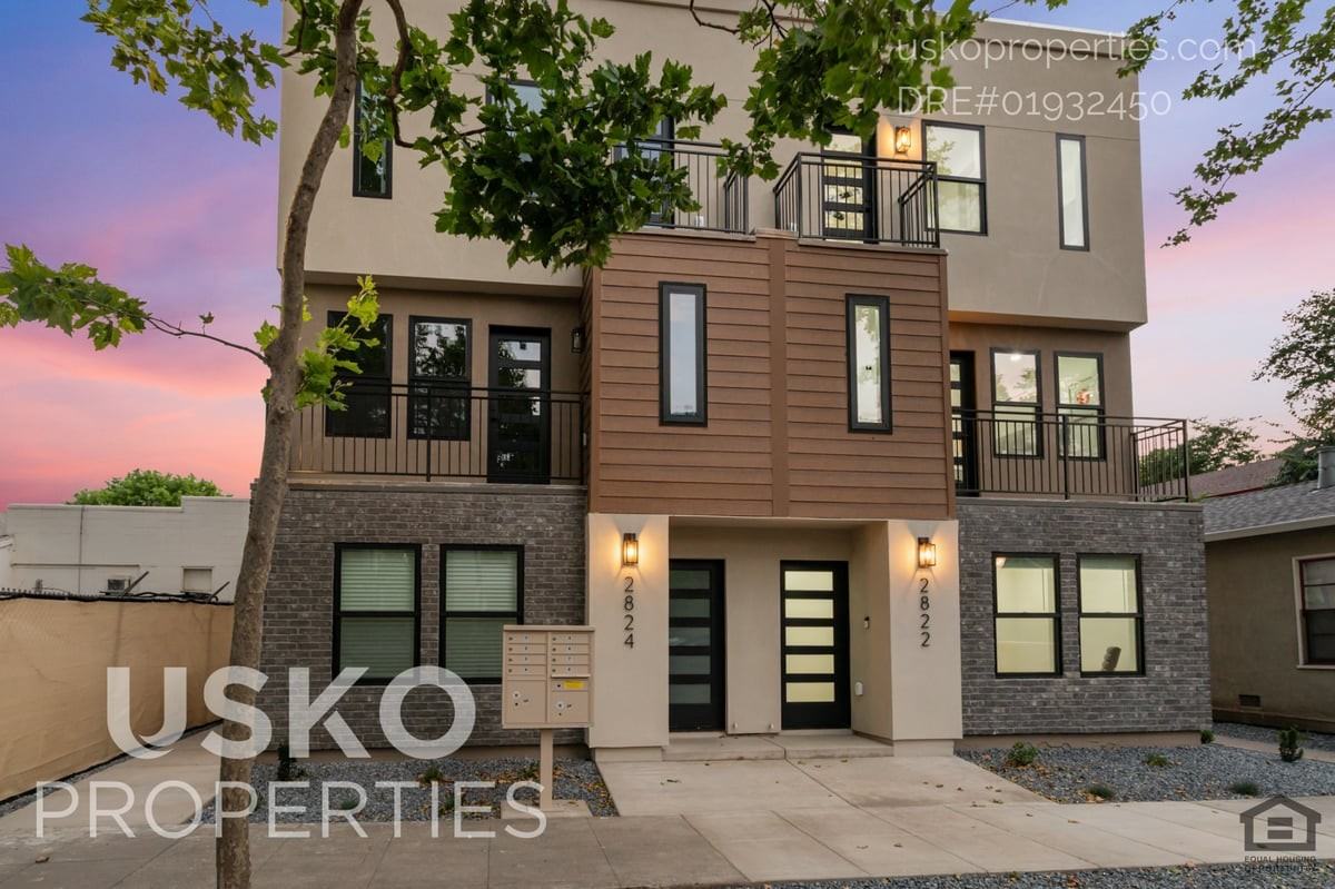 2824 D St - Photo 2 of 21