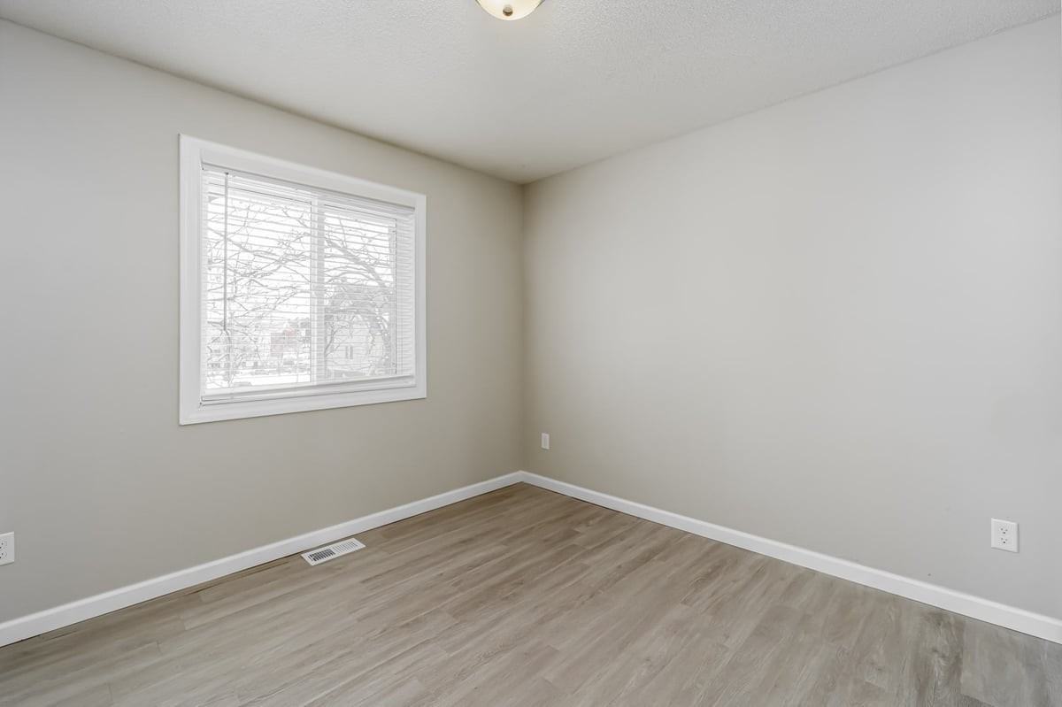1241 33rd St #A - Photo 5 of 28