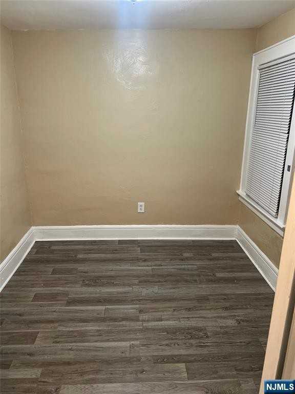 80 Crawford St ##2 - Photo 3 of 16
