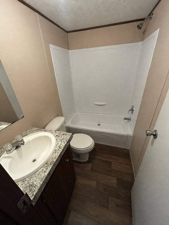 1708 Mary St - Photo 4 of 9