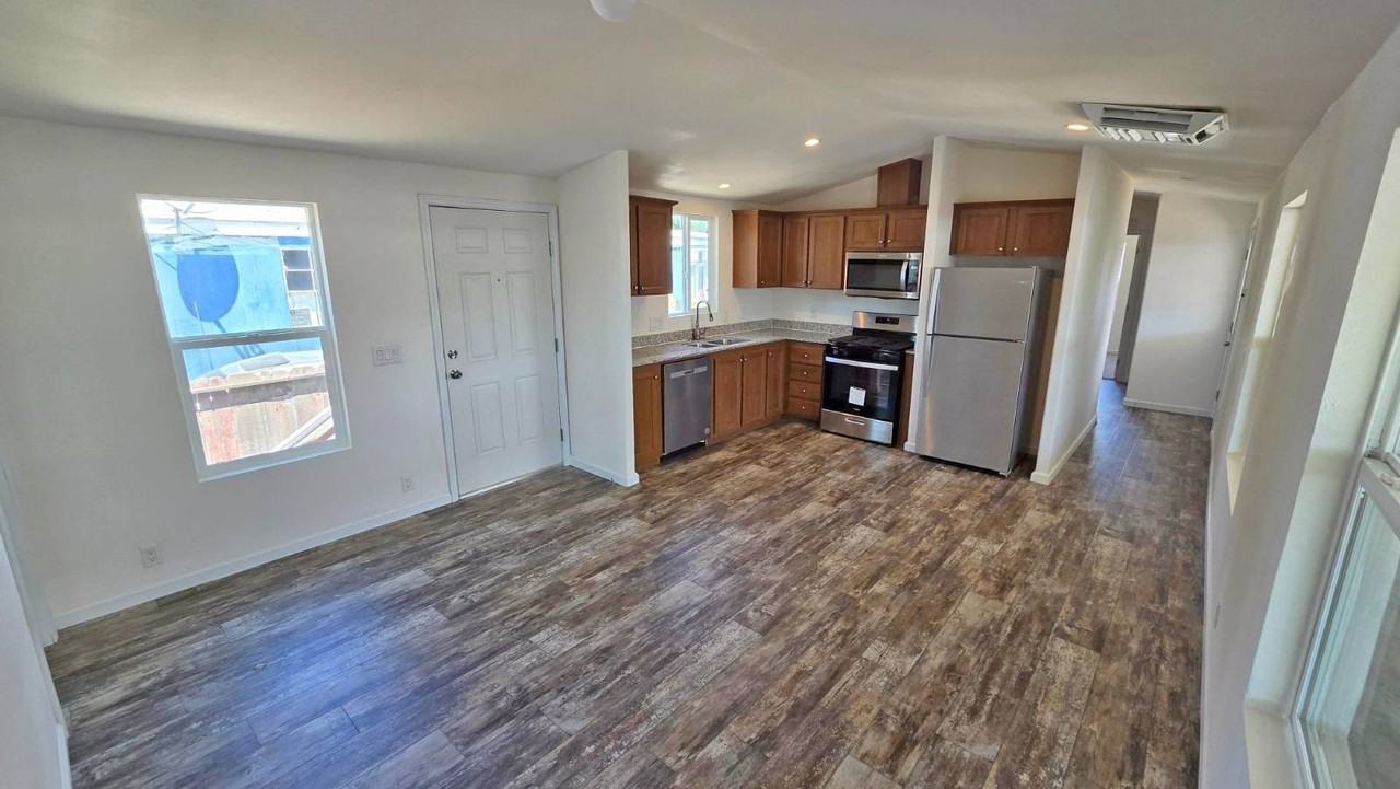 1470 Elizabeth St #AM67 - Photo 2 of 10