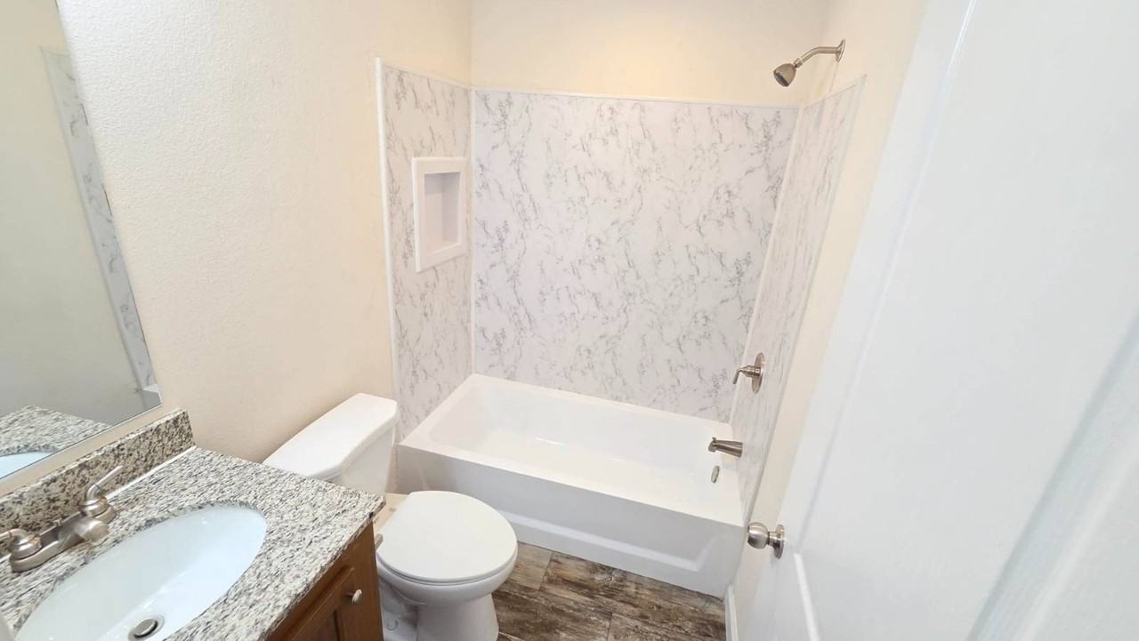 1470 Elizabeth St #AM67 - Photo 7 of 10
