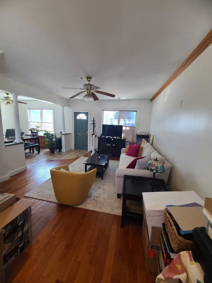 3591 Merrick Rd - Photo 2 of 14