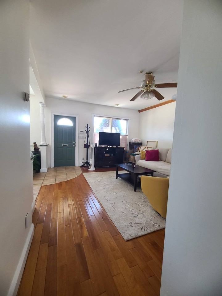 3591 Merrick Rd - Photo 4 of 14