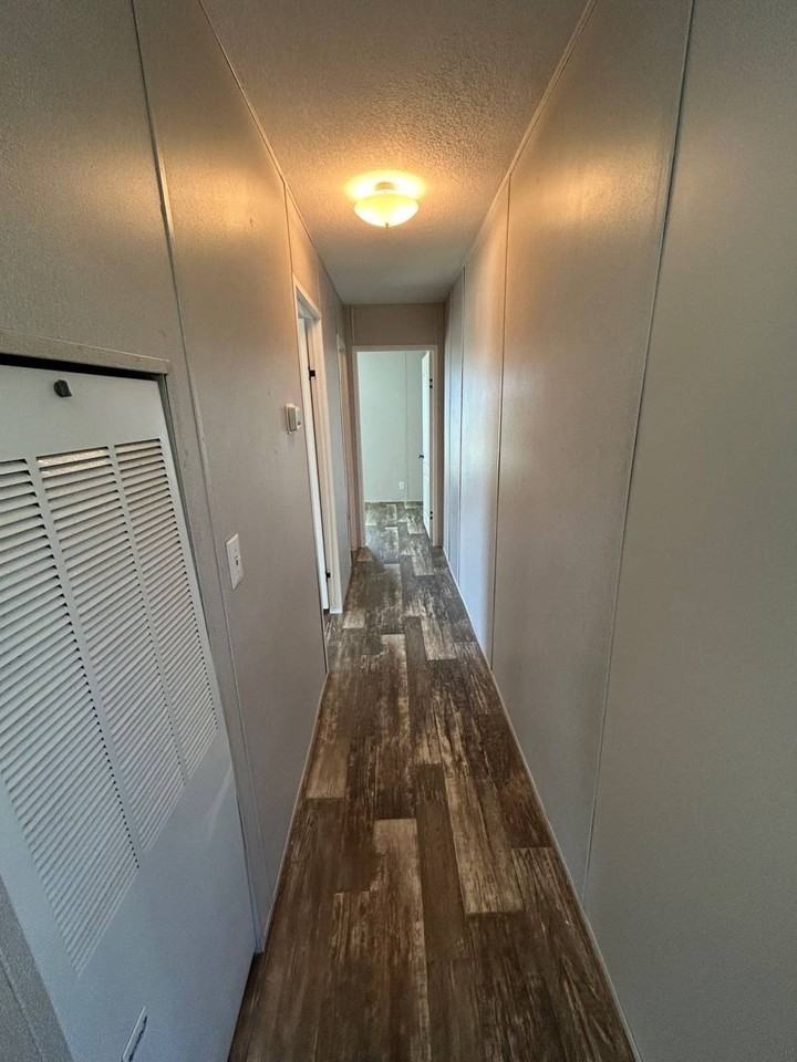 1505 Bunnys Dr - Photo 3 of 10