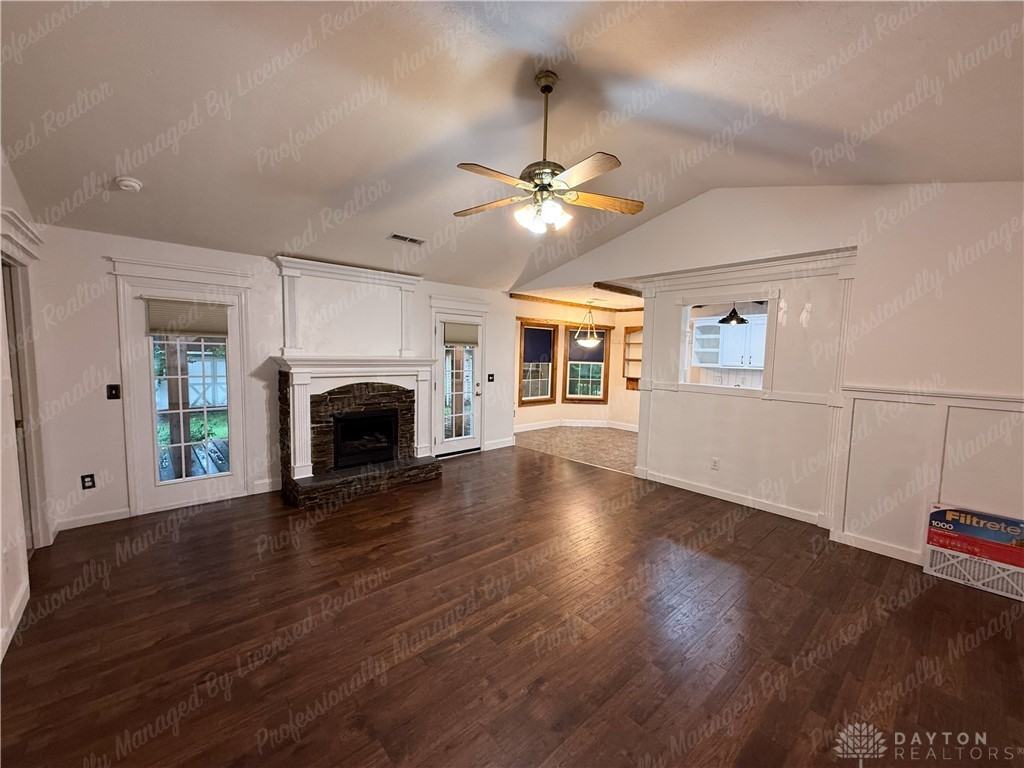 3433 Surry Ridge Way - Photo 5 of 35