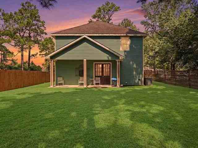 4261 Carlene - Photo 3 of 38