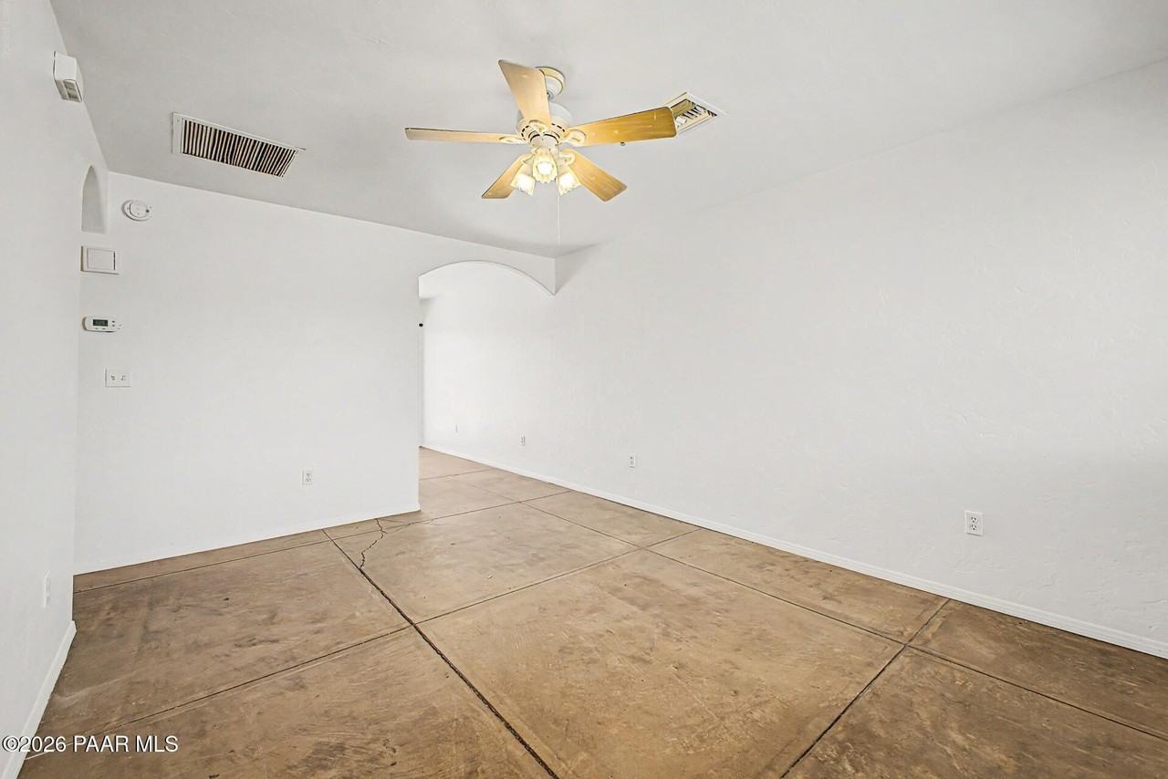5636 E 26th St #3 - Photo 3 of 20