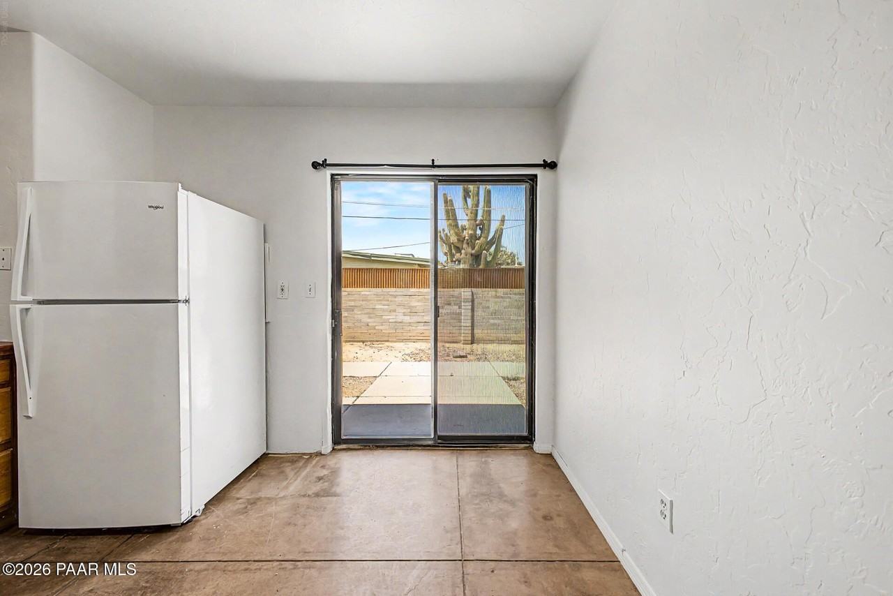 5636 E 26th St #3 - Photo 4 of 20