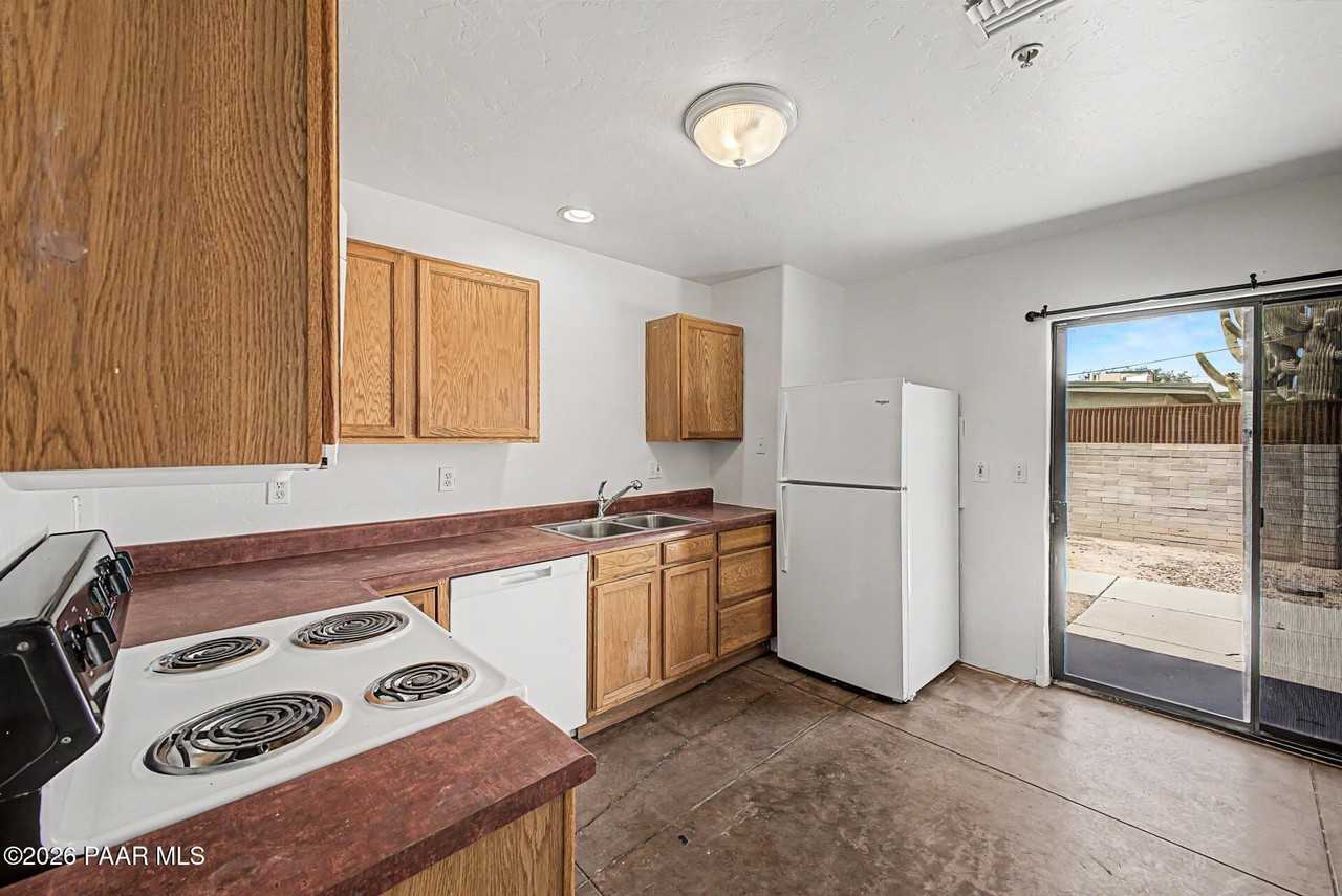 5636 E 26th St #3 - Photo 5 of 20