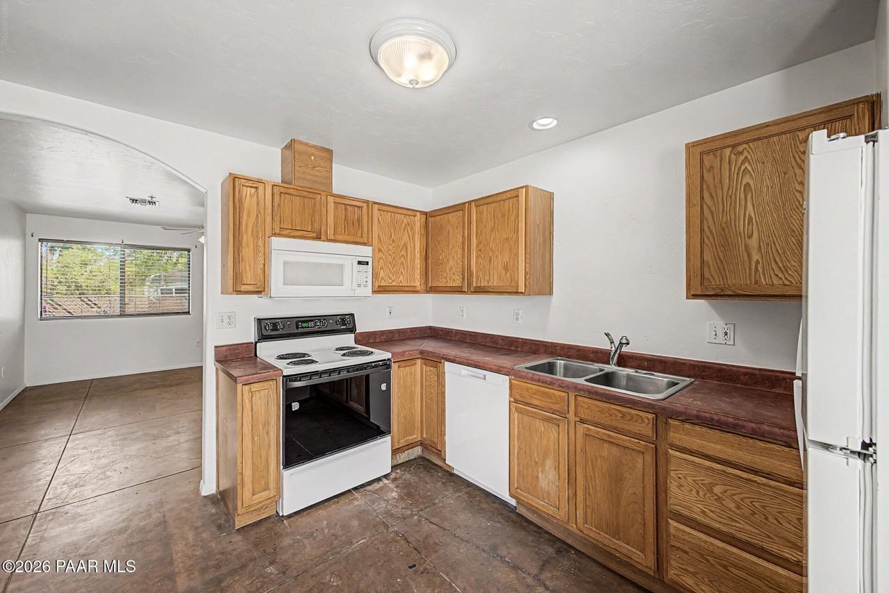 5636 E 26th St #3 - Photo 6 of 20